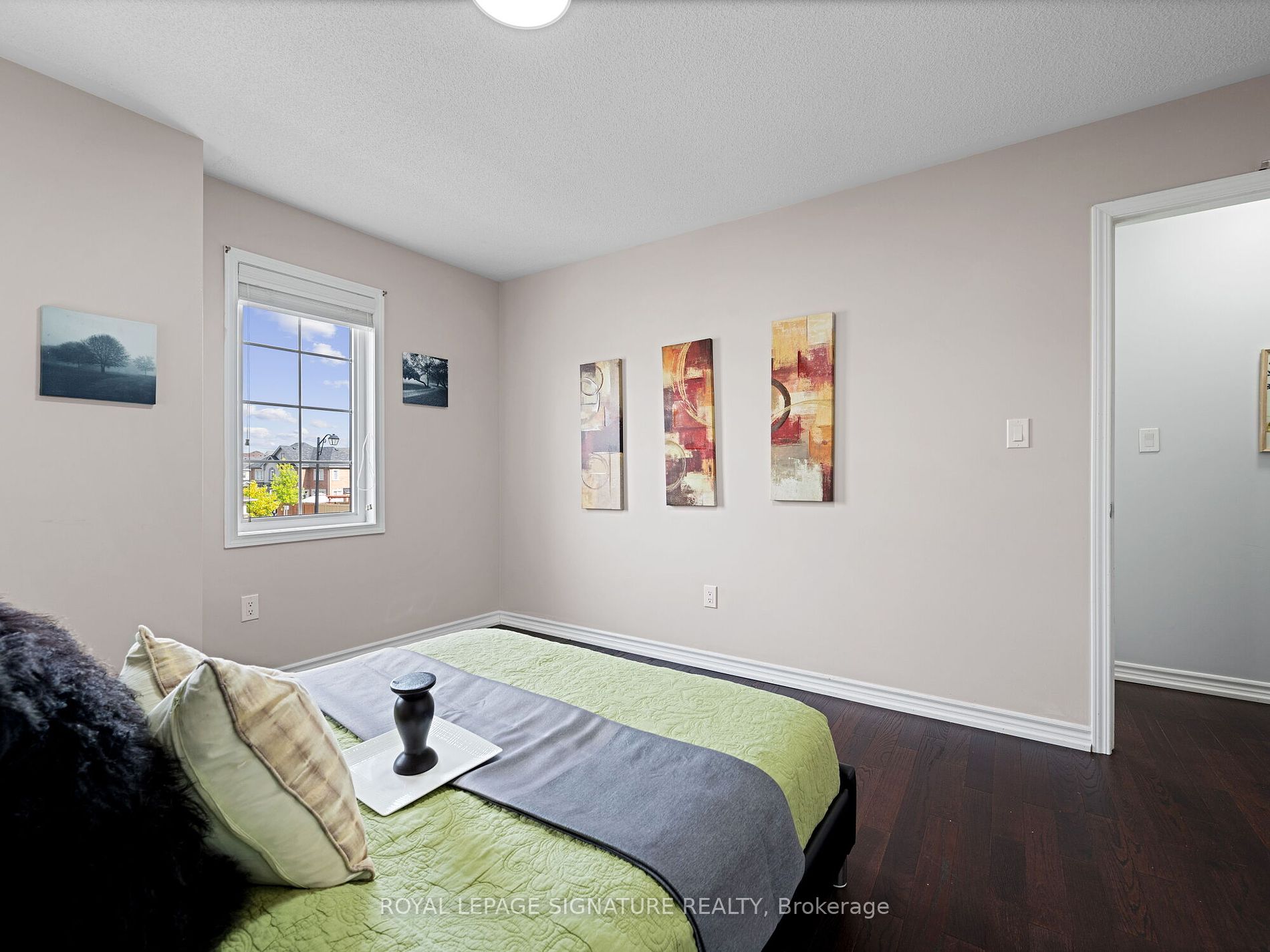 338 Trudeau Dr