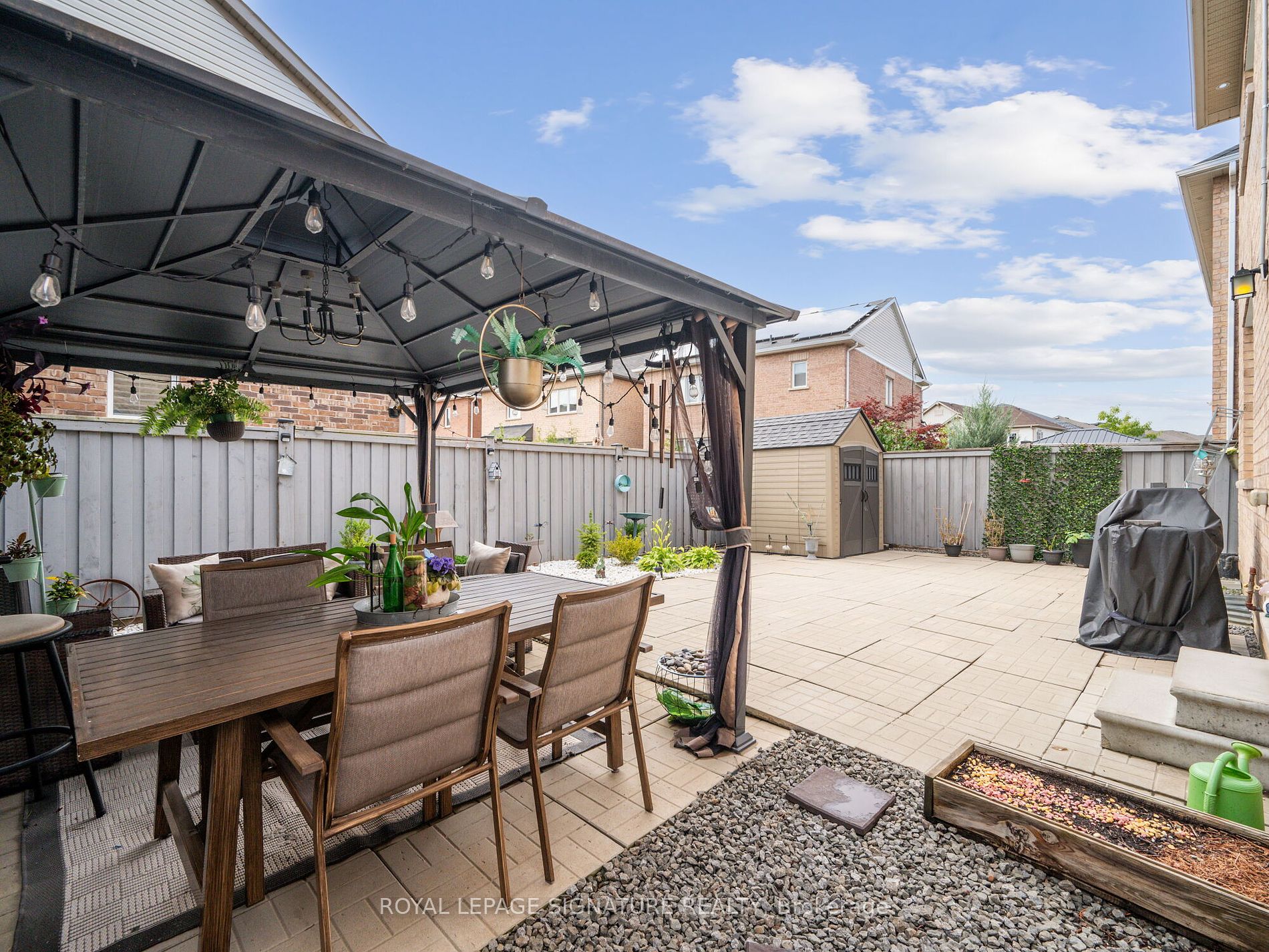 338 Trudeau Dr