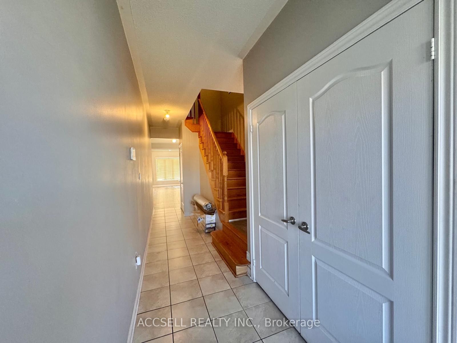 43 Banbridge Cres