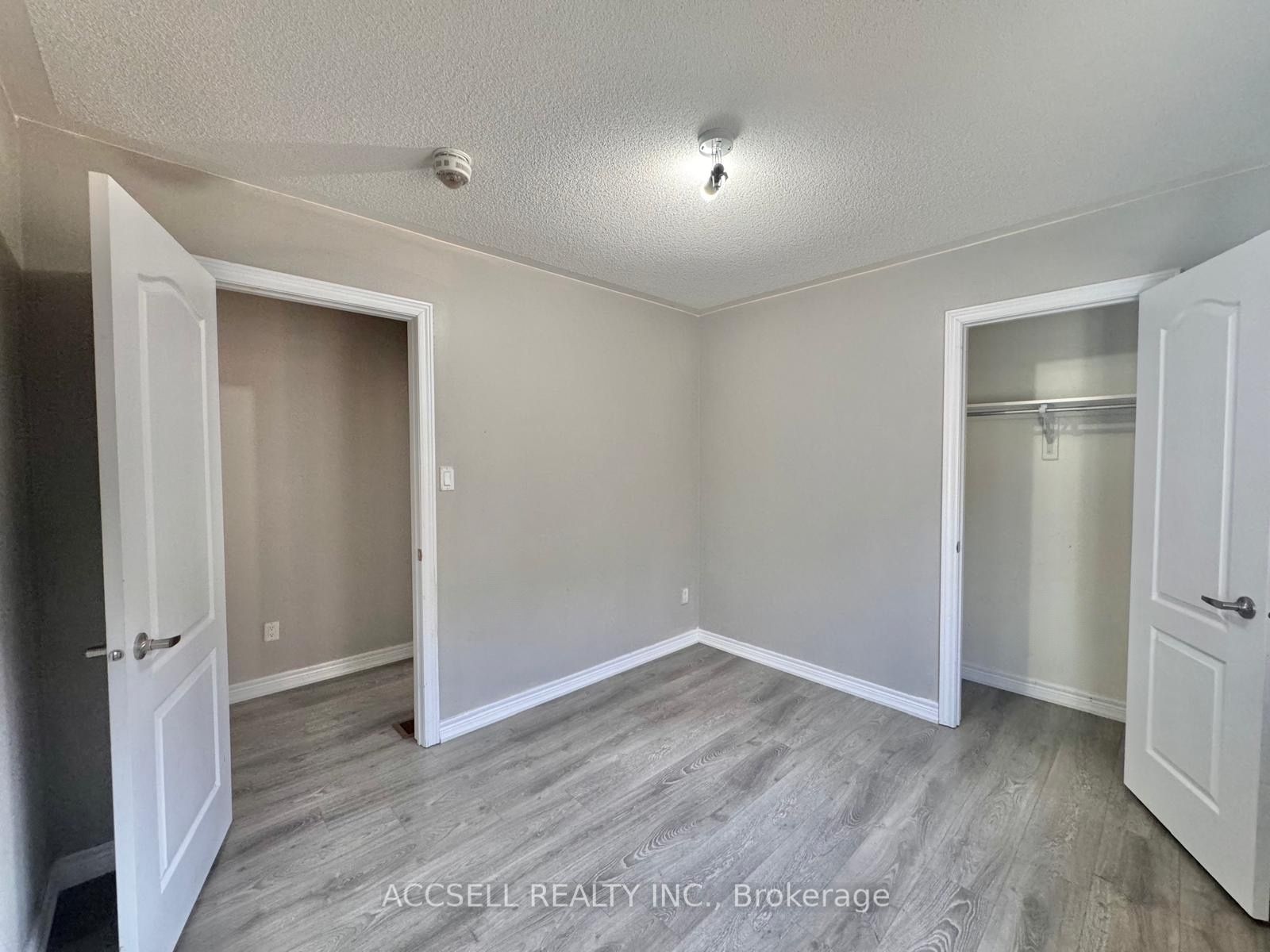 43 Banbridge Cres