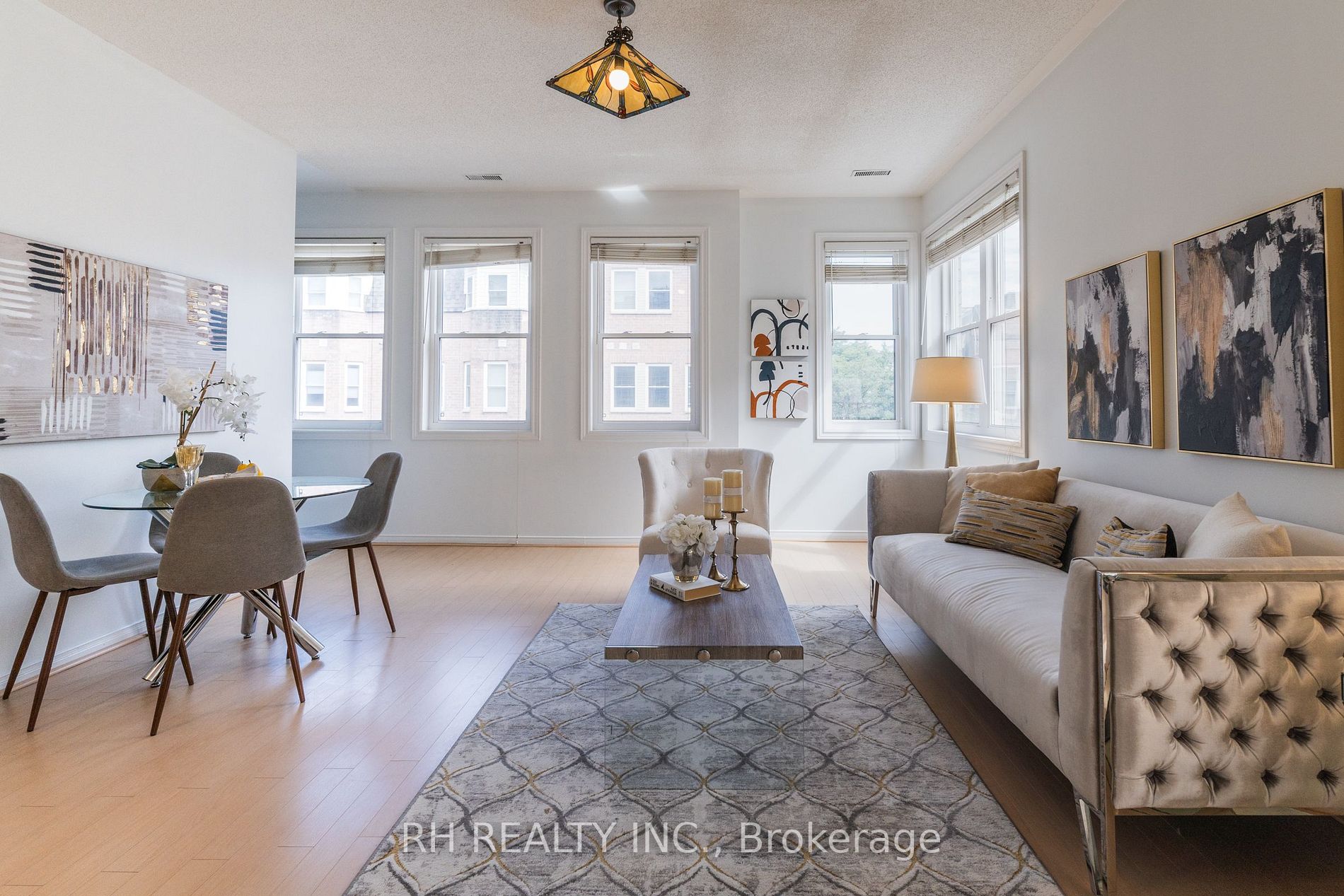 760 Lawrence Ave W, #90