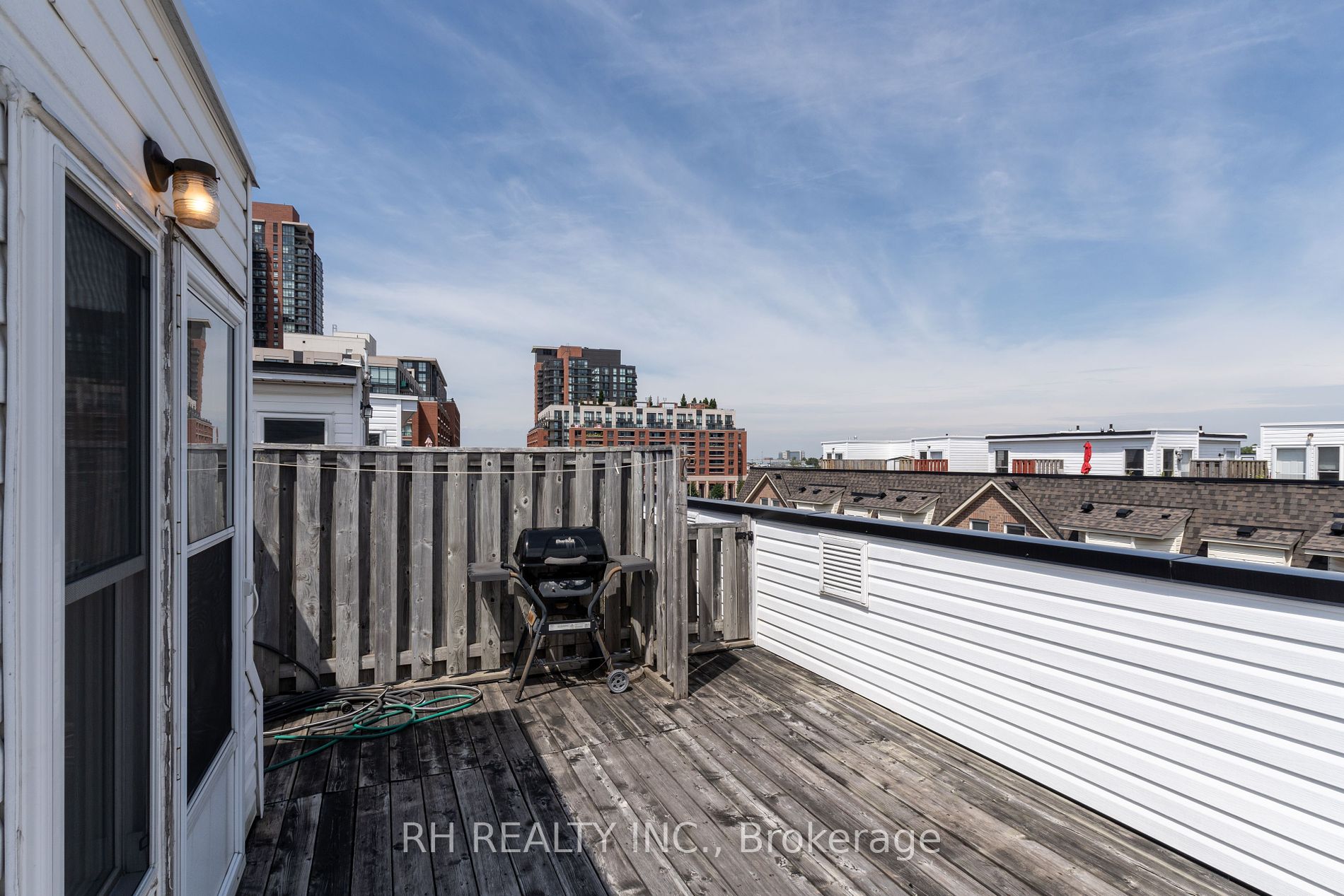 760 Lawrence Ave W, #90