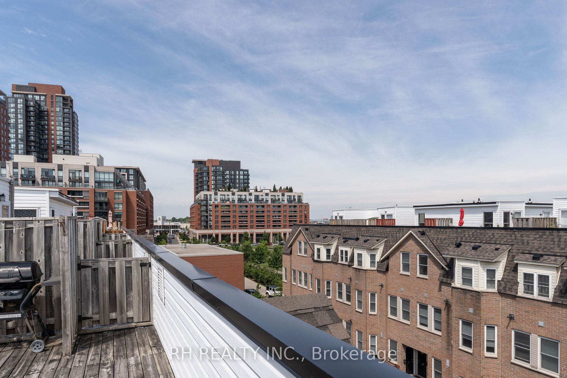 760 Lawrence Ave W, #90