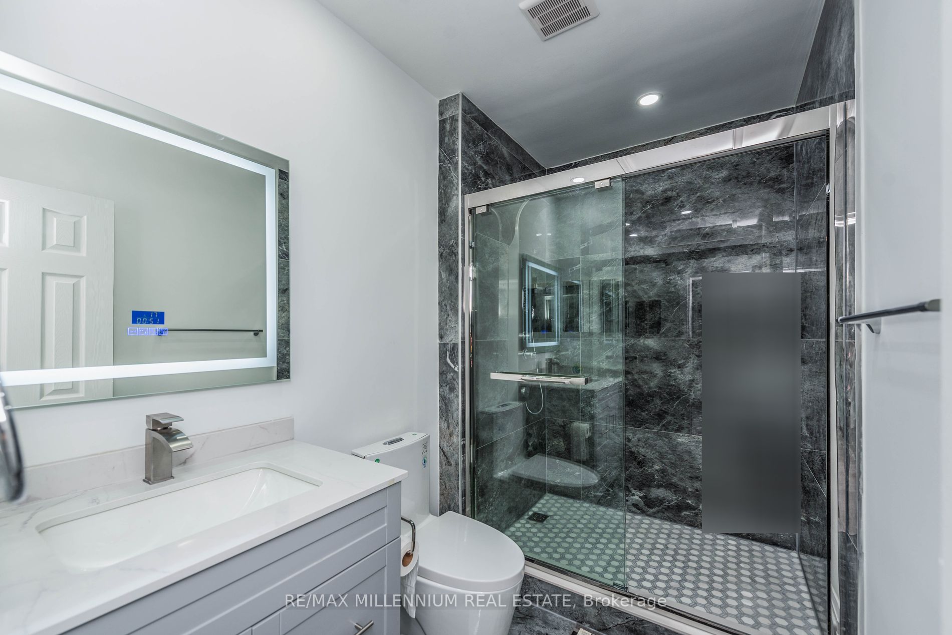 76 Raylawn Cres