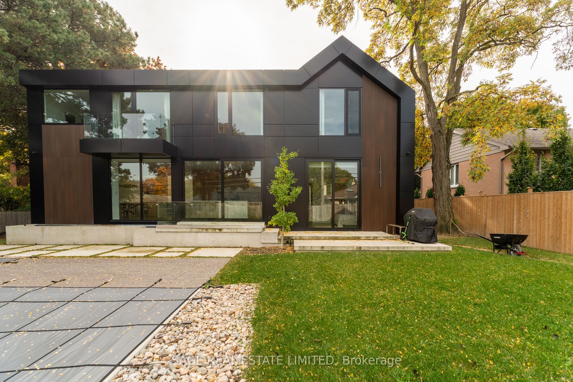 38 Ravensbourne Cres