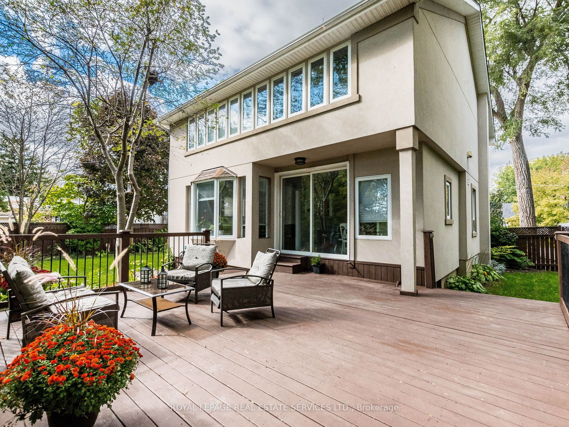 39 Clarence St