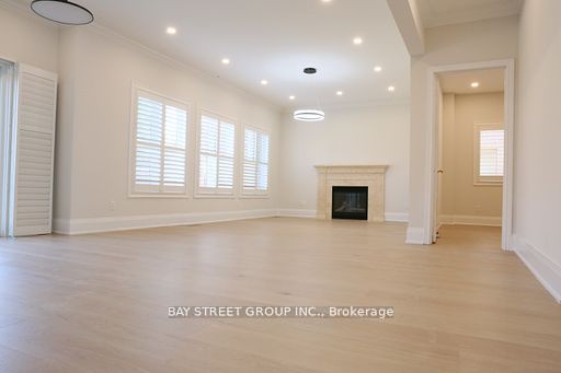 2309 Coronation Dr