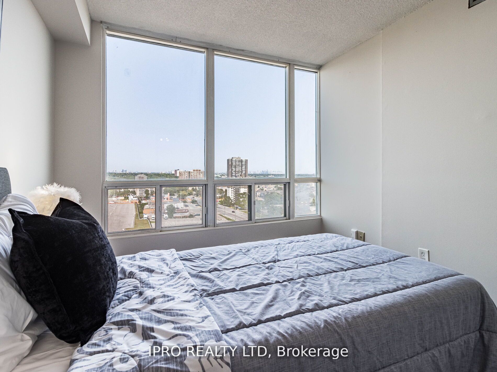 115 Hillcrest Ave, #1101