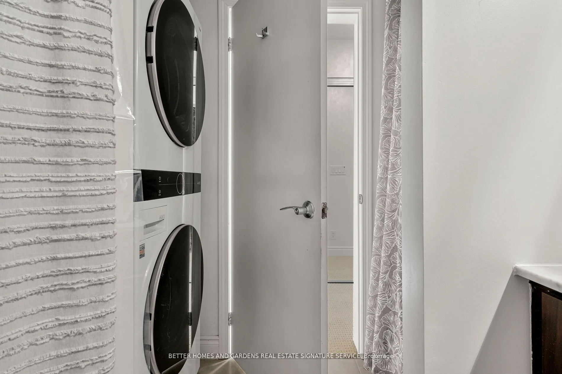 5 Richgrove Dr, #210