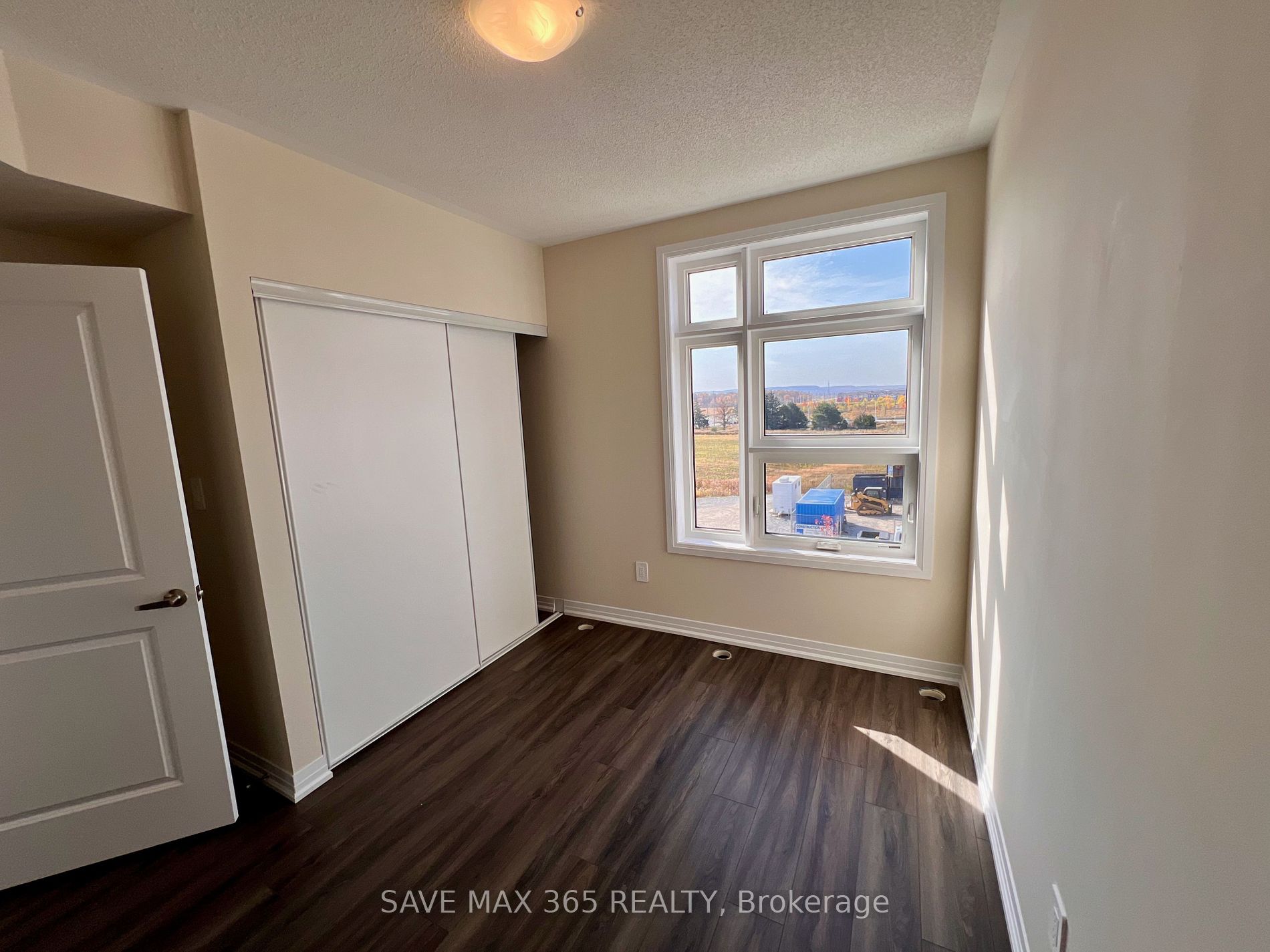 1565 Rose Way, #103