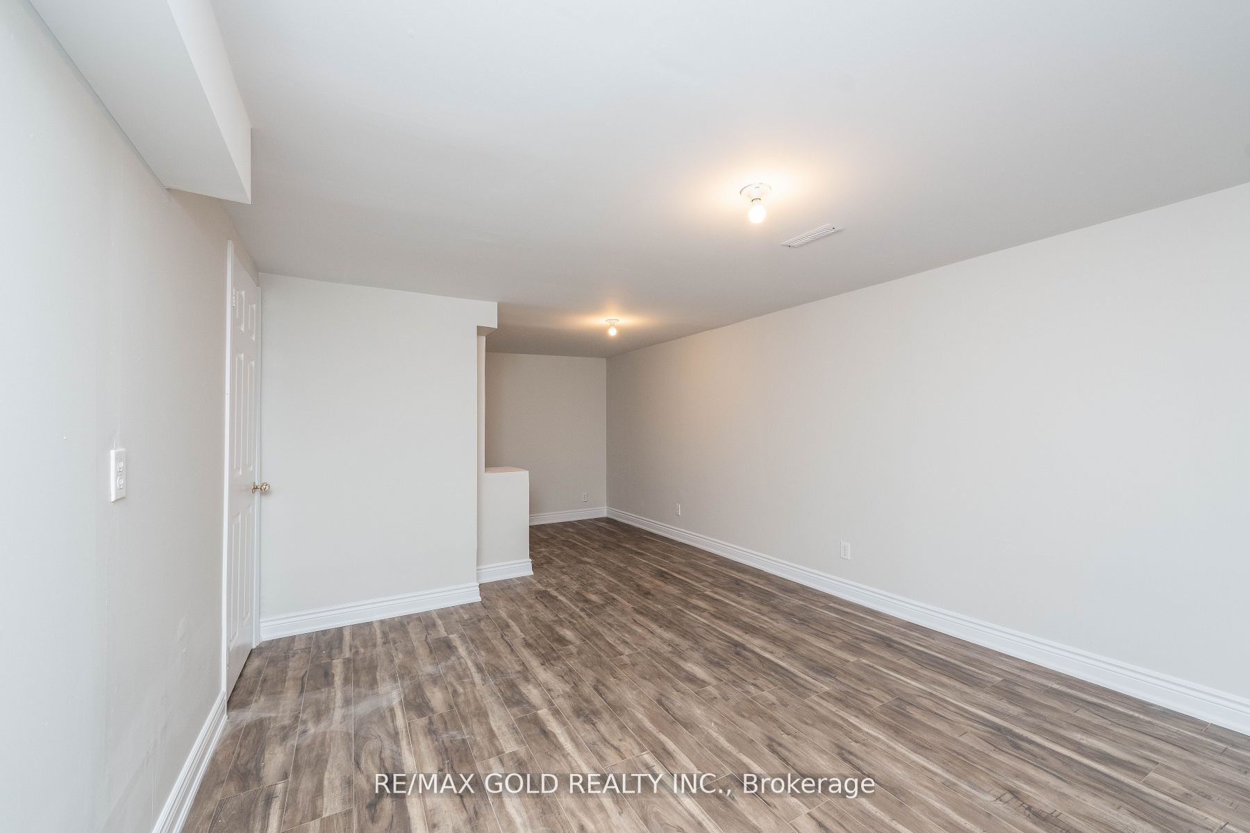 123 Meadow Dr