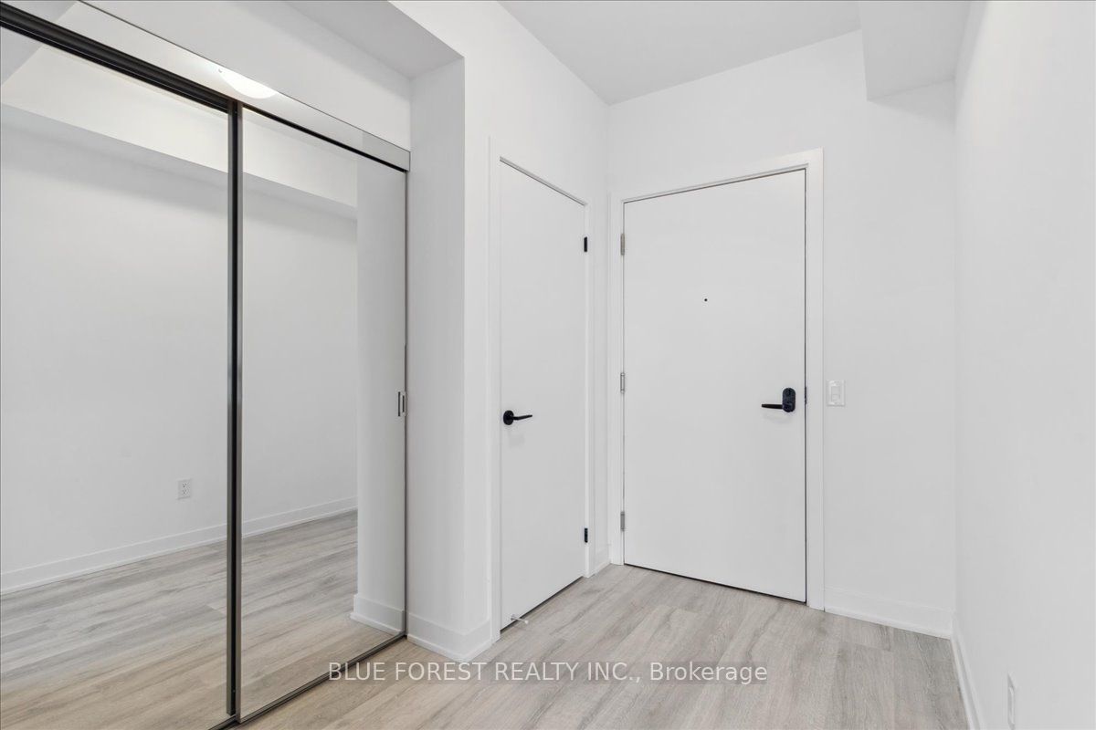 220 MISSINNIHE Way, #1301