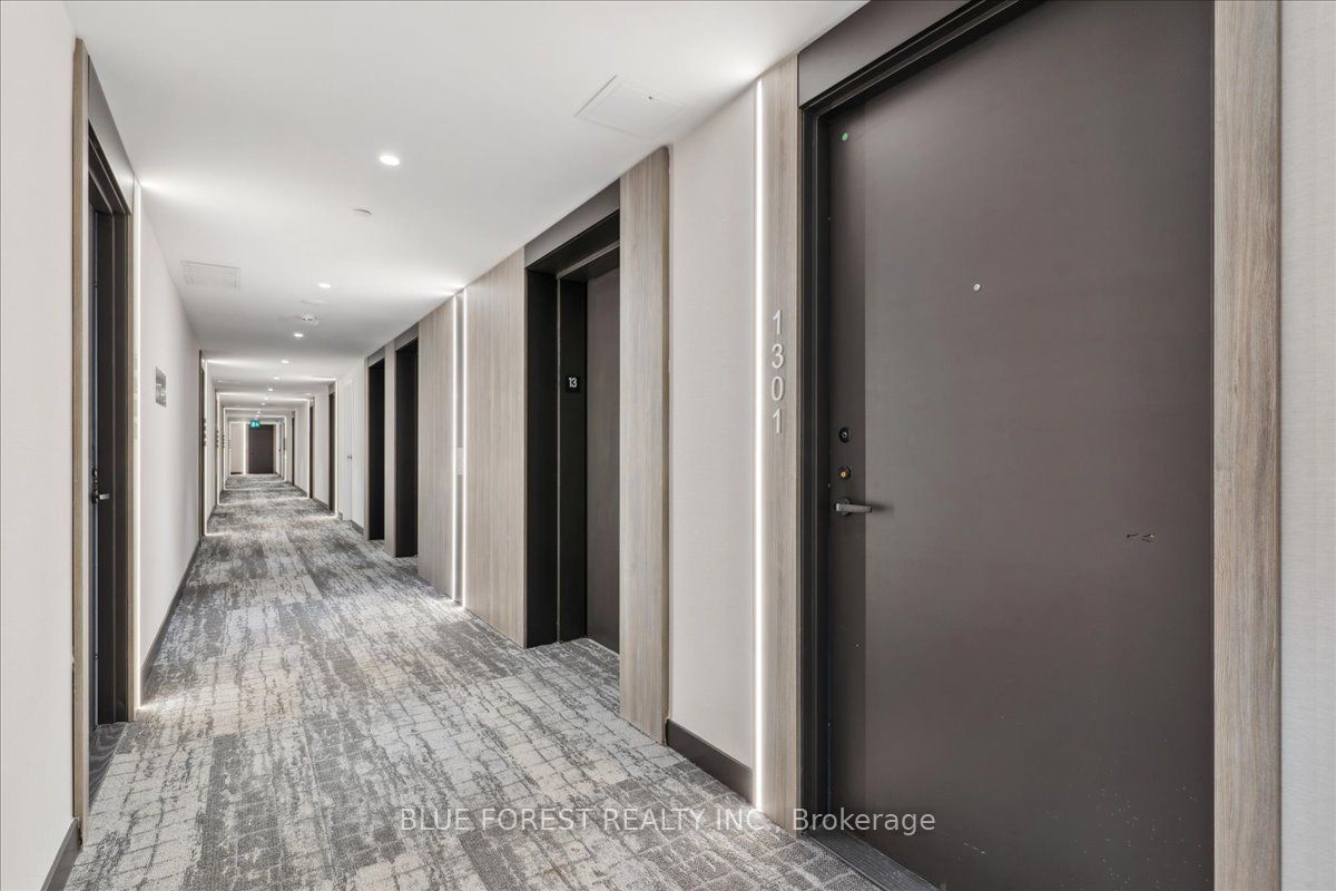 220 MISSINNIHE Way, #1301