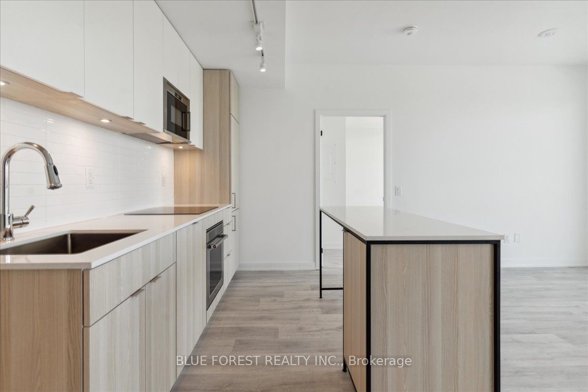 220 MISSINNIHE Way, #1301