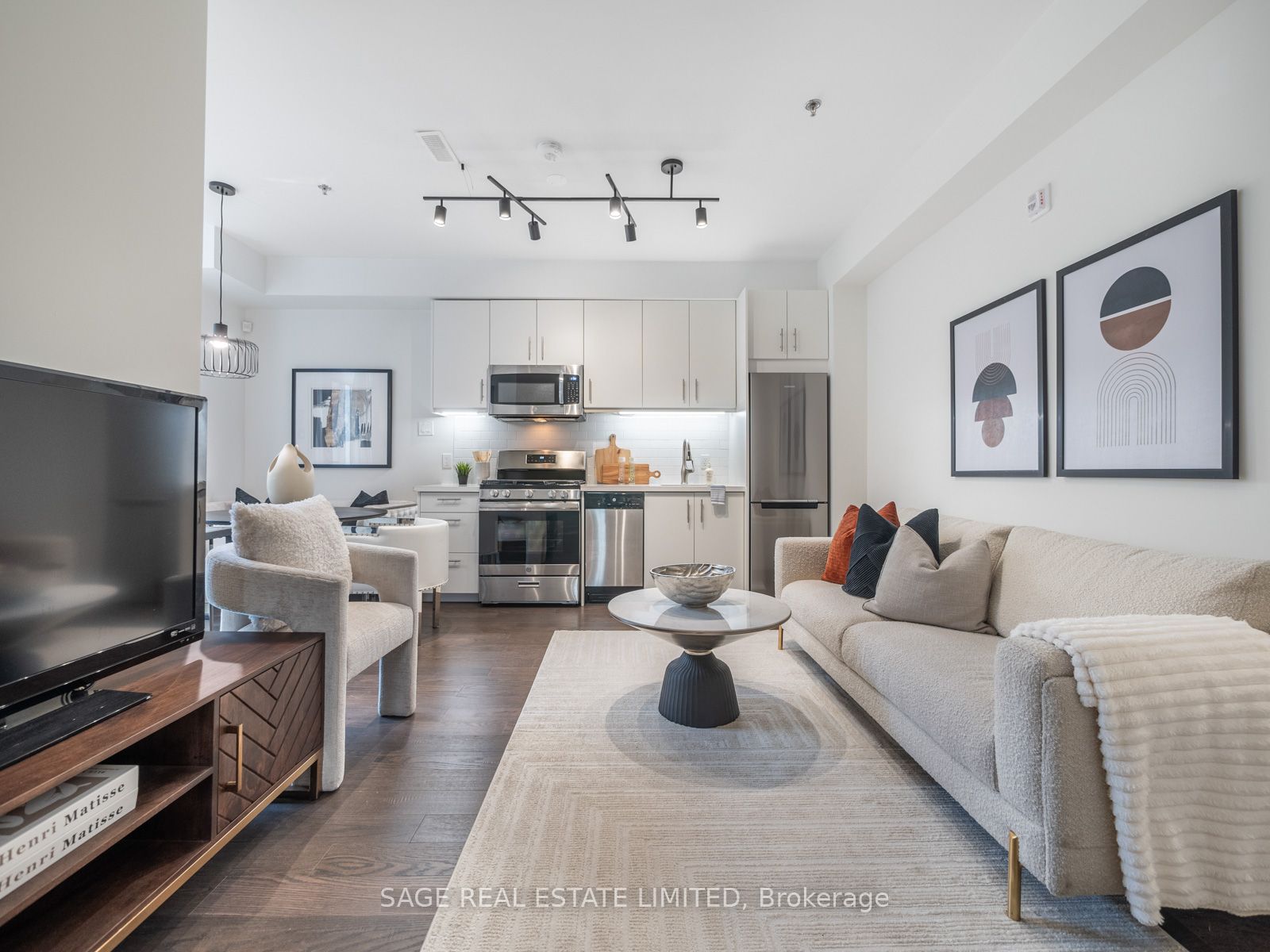 1183 Dufferin St, #102
