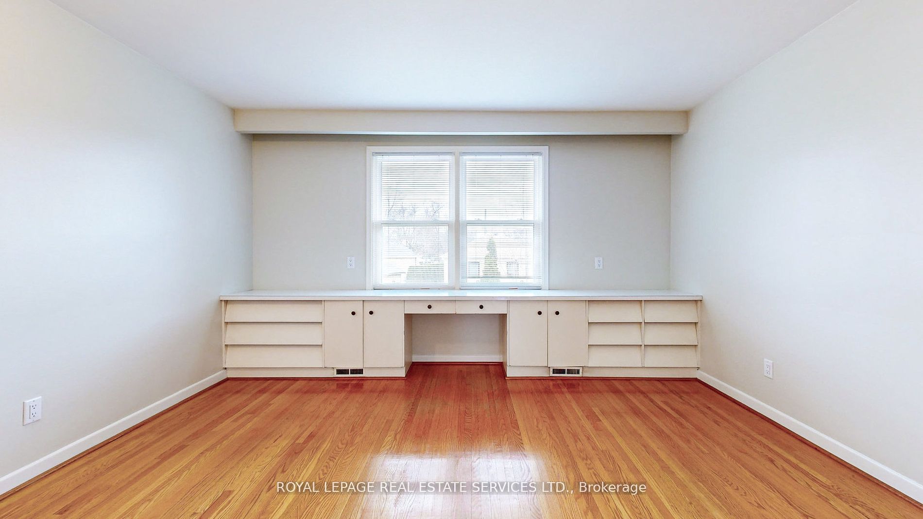 21 Pitkin Crt