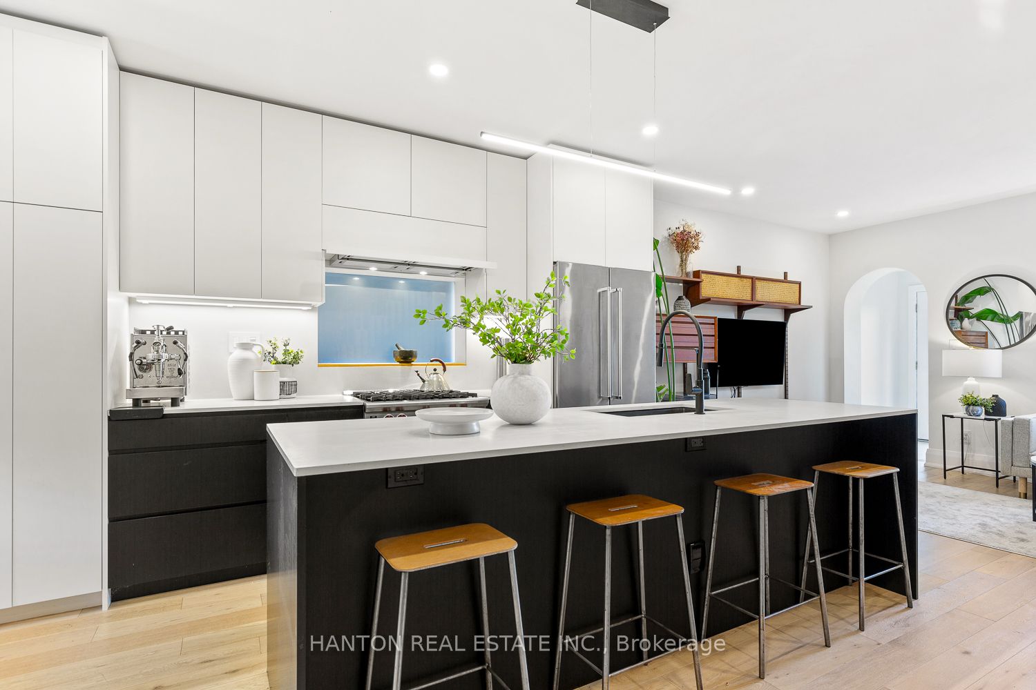 6 Herman Ave