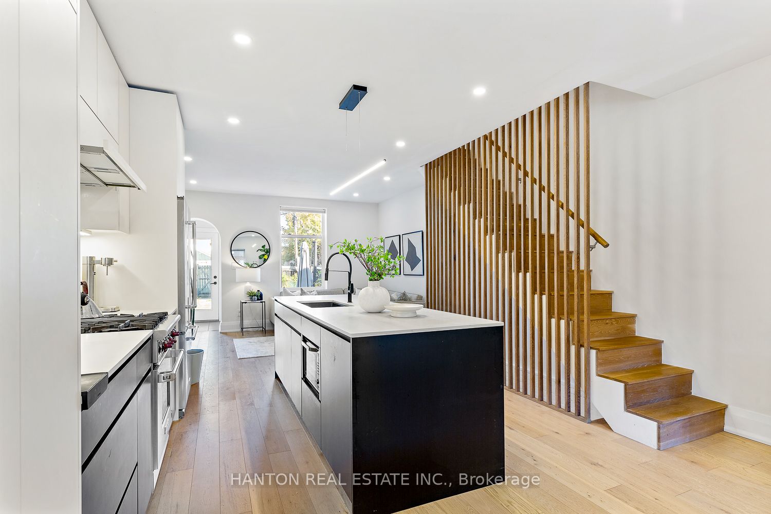 6 Herman Ave