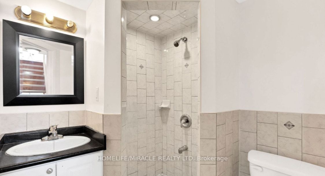 6 Mistybrook Cres