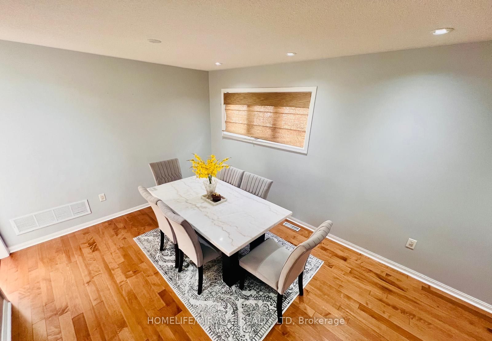 6 Mistybrook Cres