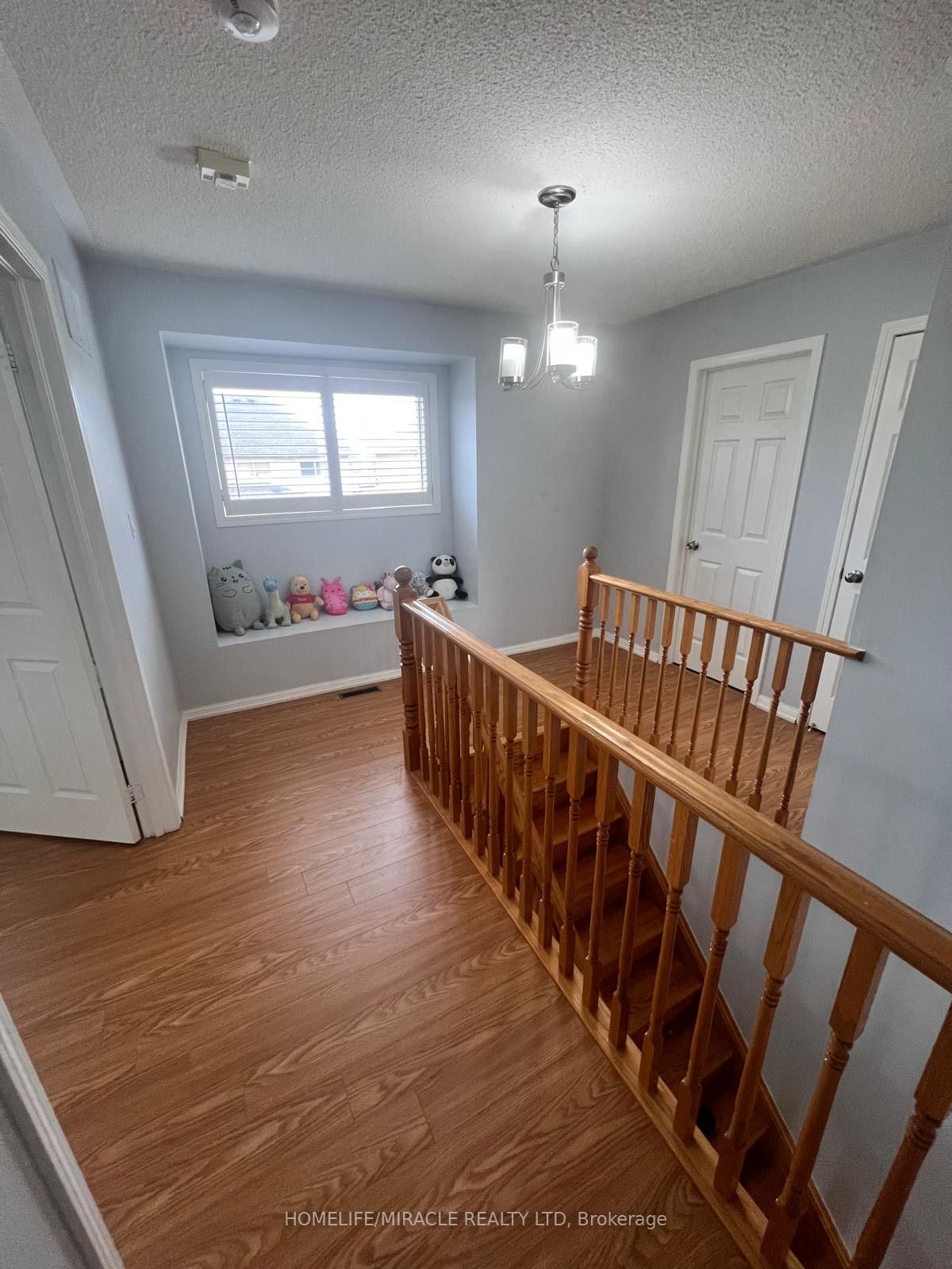 6 Mistybrook Cres
