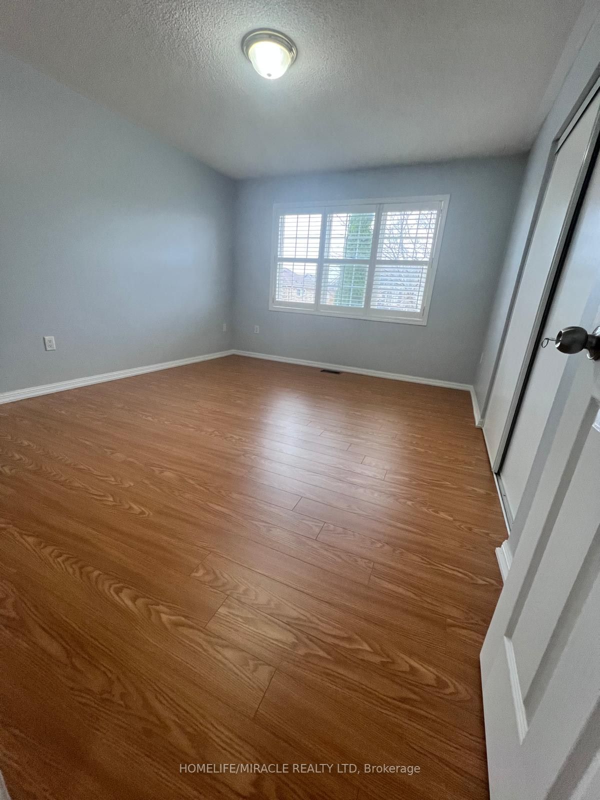 6 Mistybrook Cres