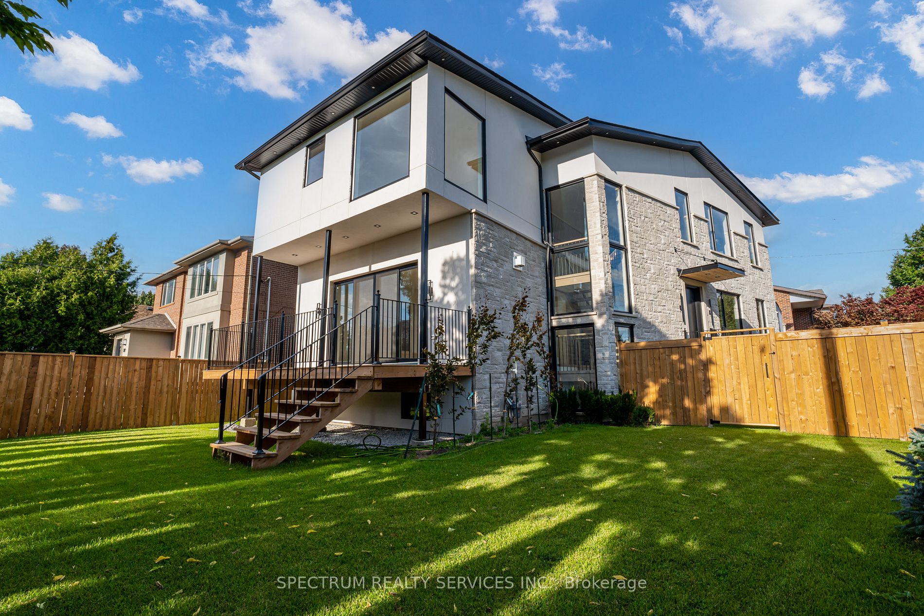102 Stayner Ave
