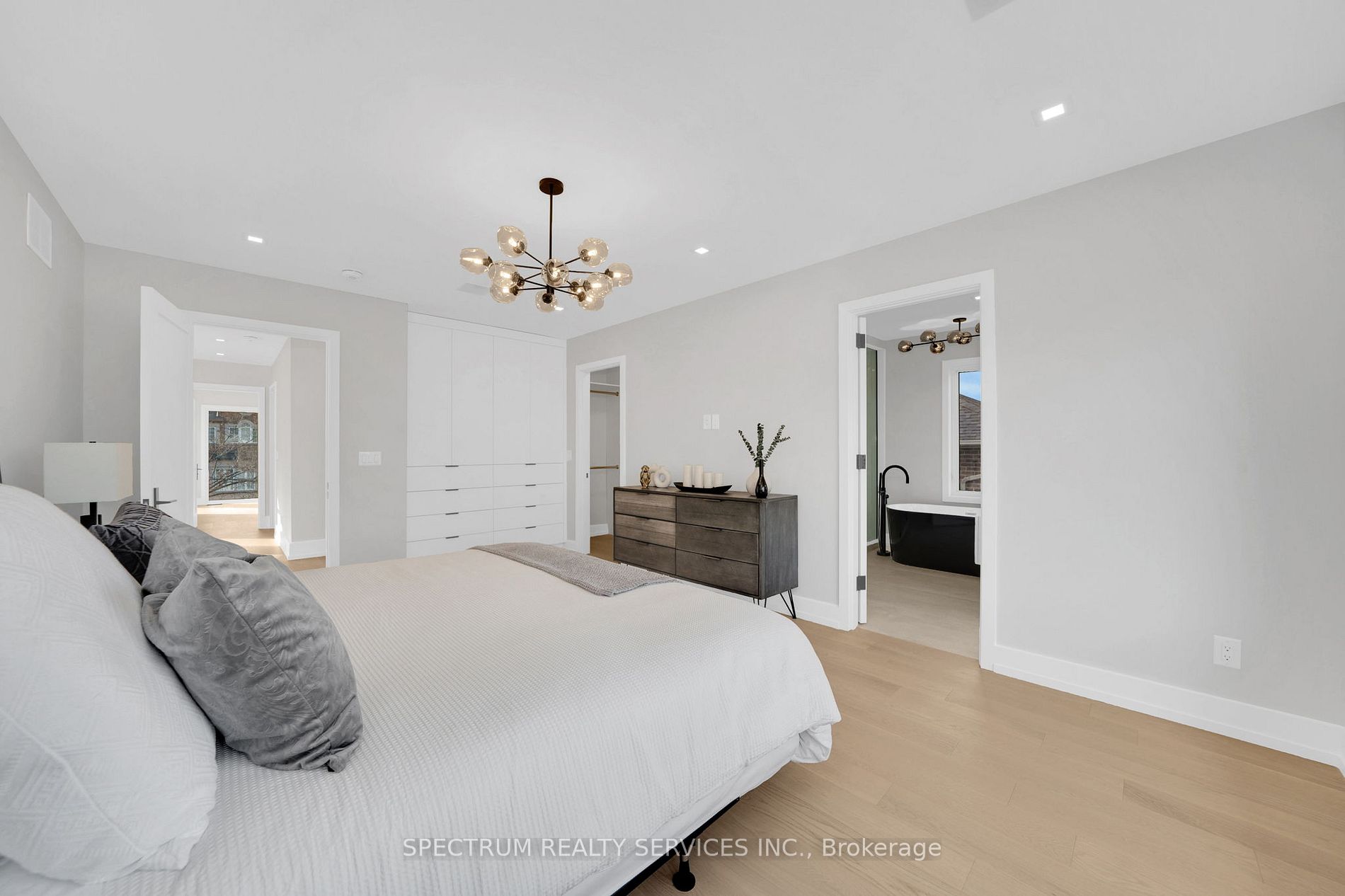 102 Stayner Ave