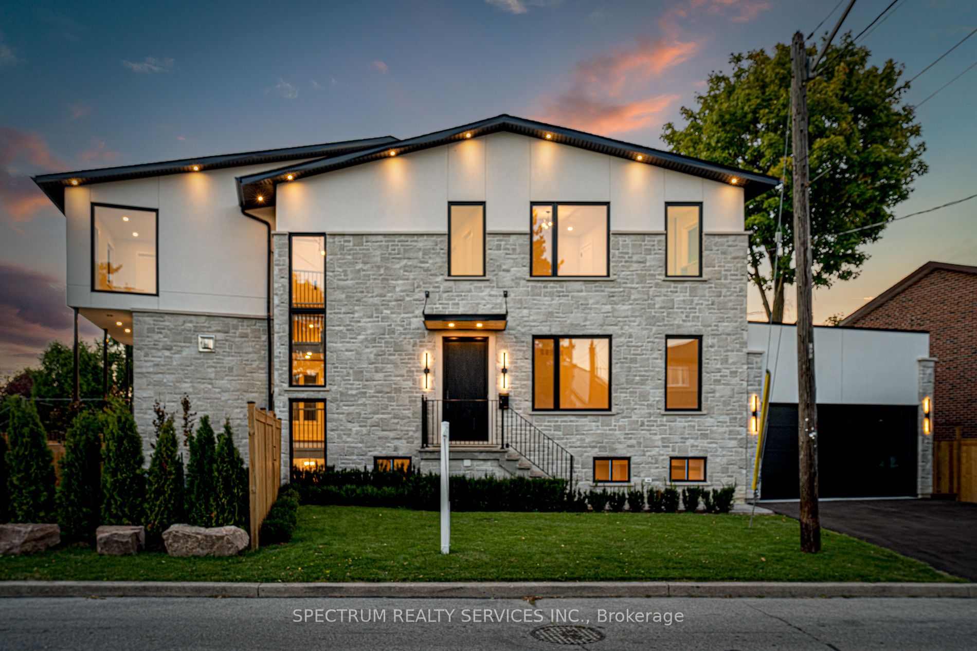 102 Stayner Ave