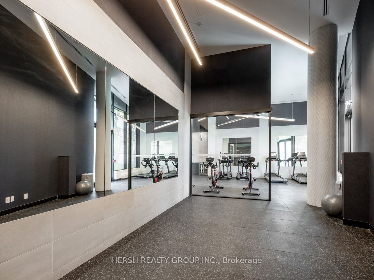 160 Kingsway Cres, #310