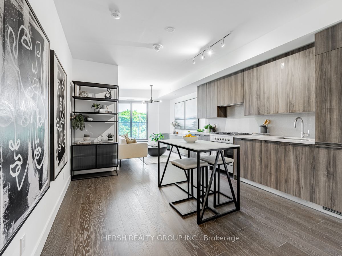 160 Kingsway Cres, #310