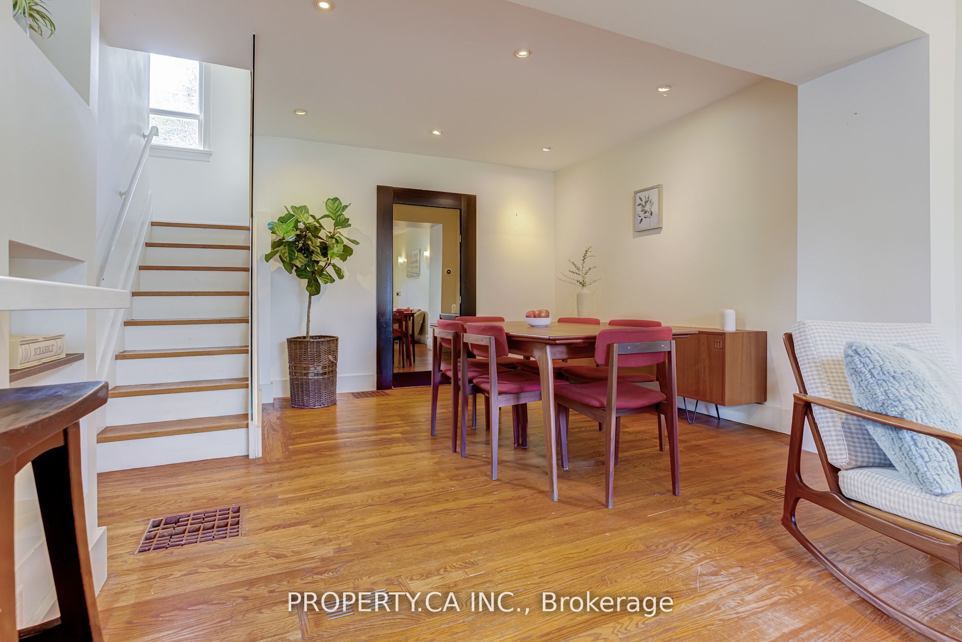 50 South Kingsway