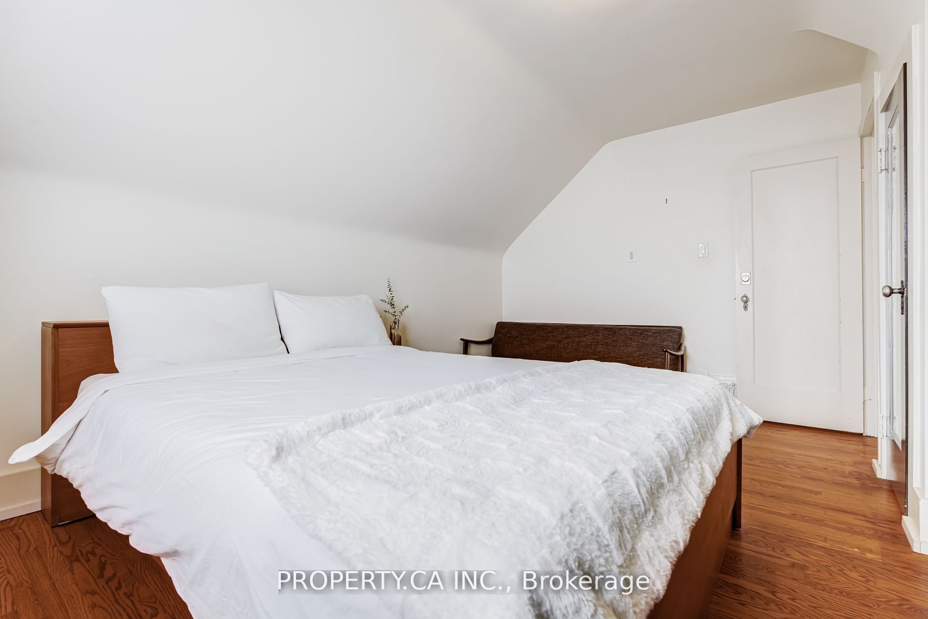50 South Kingsway