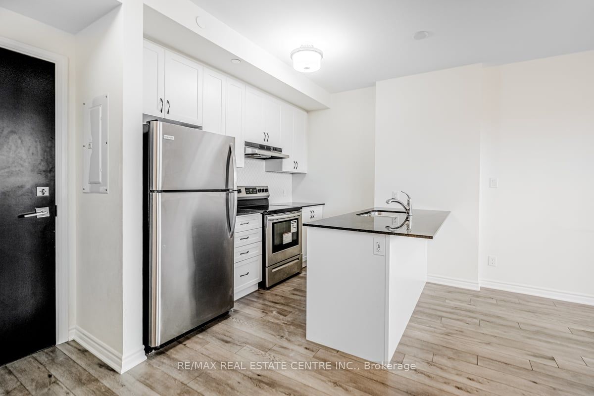 200 Lagerfeld Dr, #421