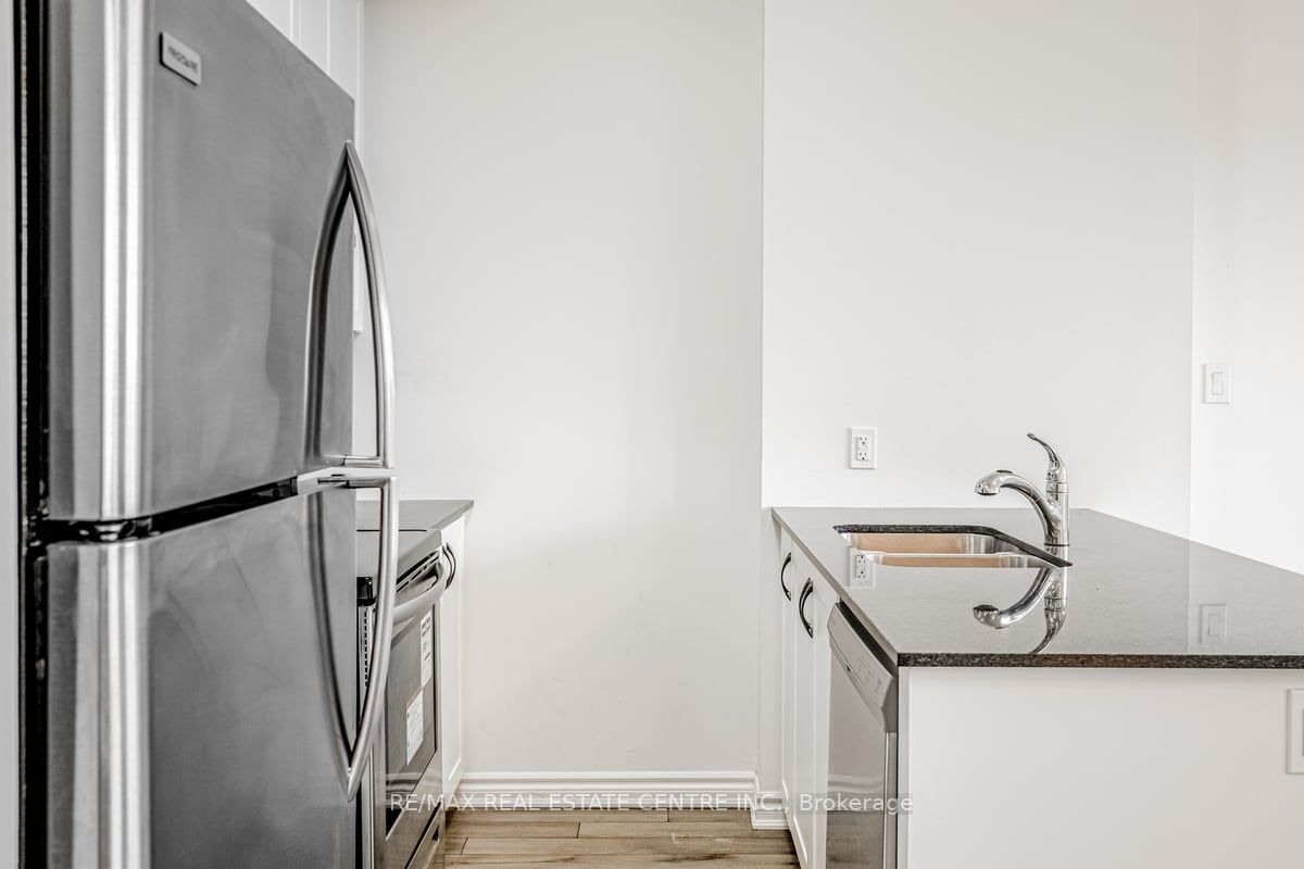 200 Lagerfeld Dr, #421