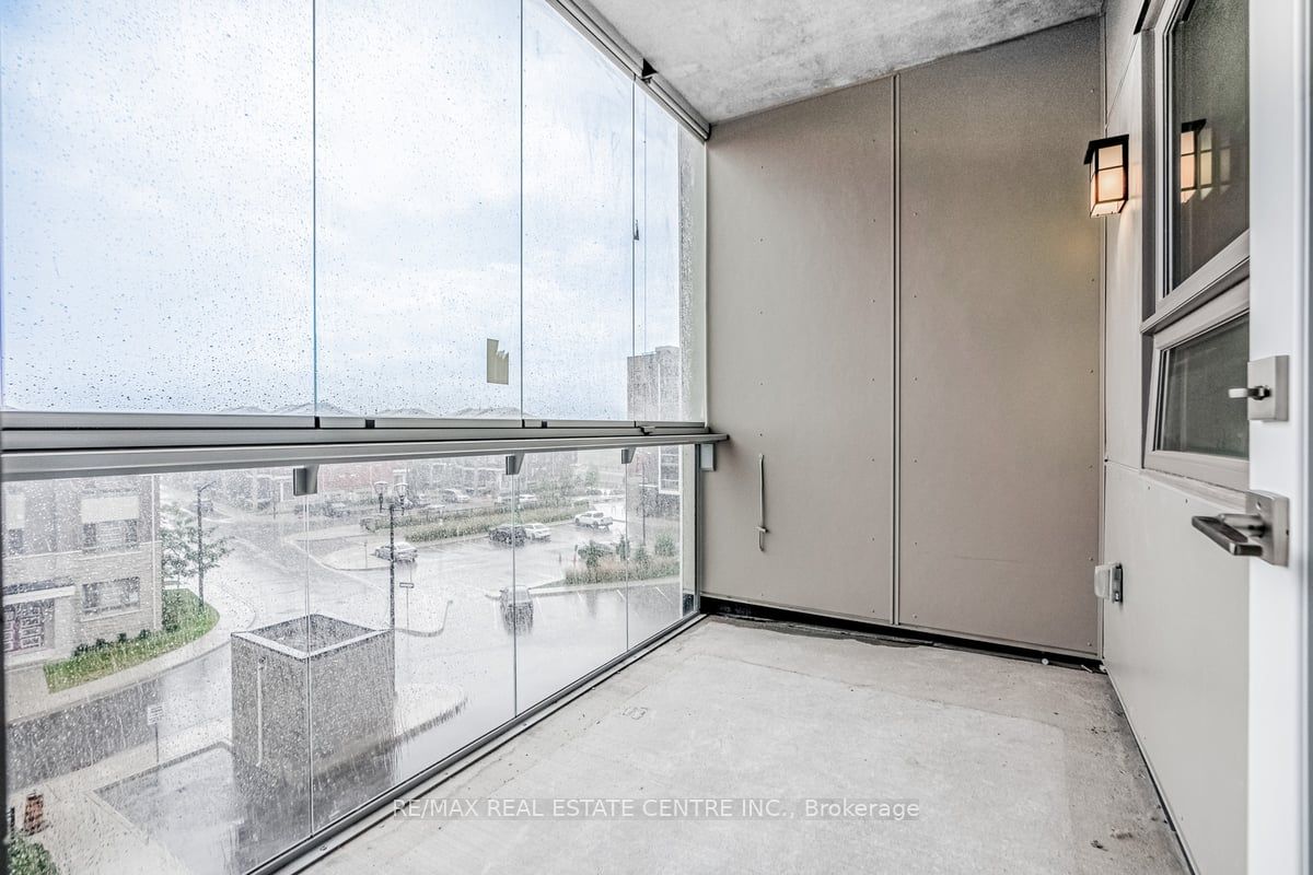 200 Lagerfeld Dr, #421