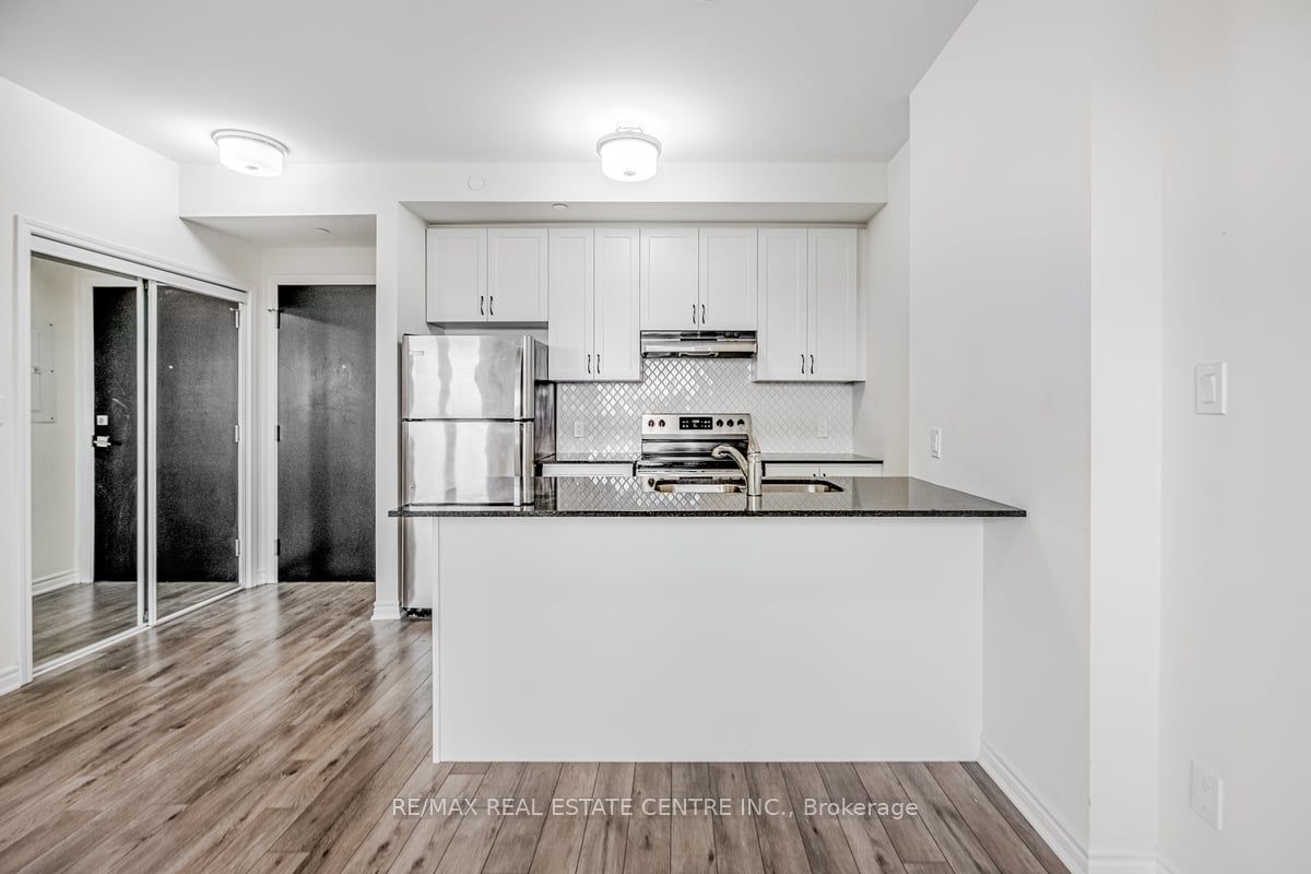 200 Lagerfeld Dr, #421
