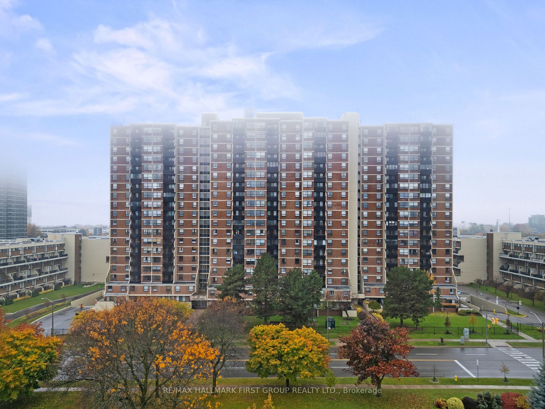 362 The East Mall, #1806