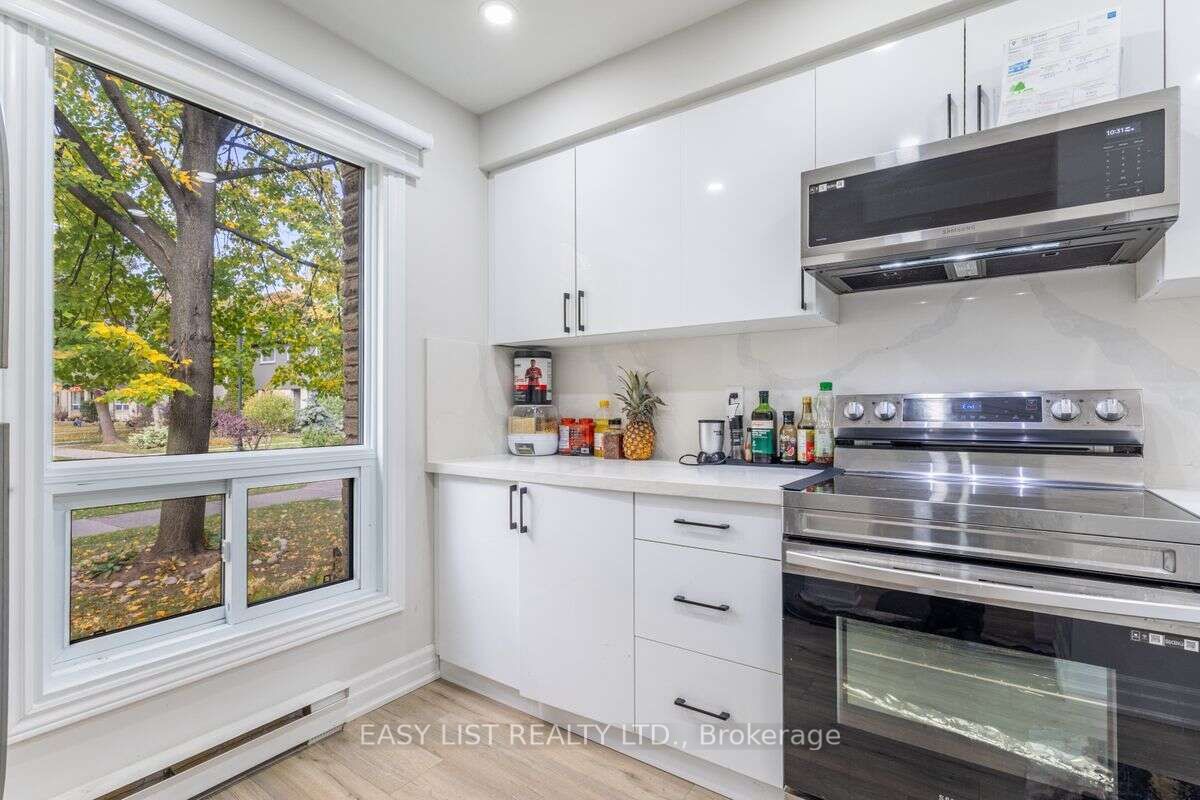 1517 Elm Rd, #10