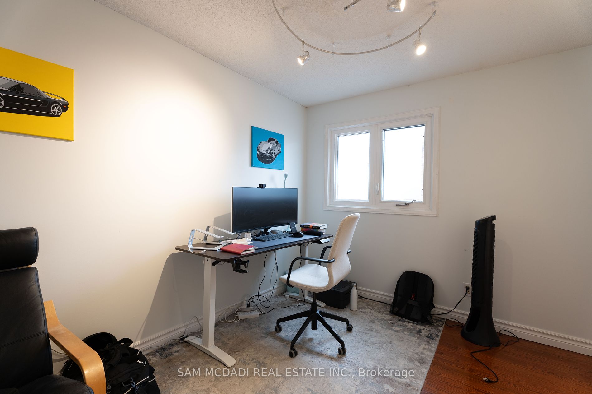 4484 Jenkins Cres
