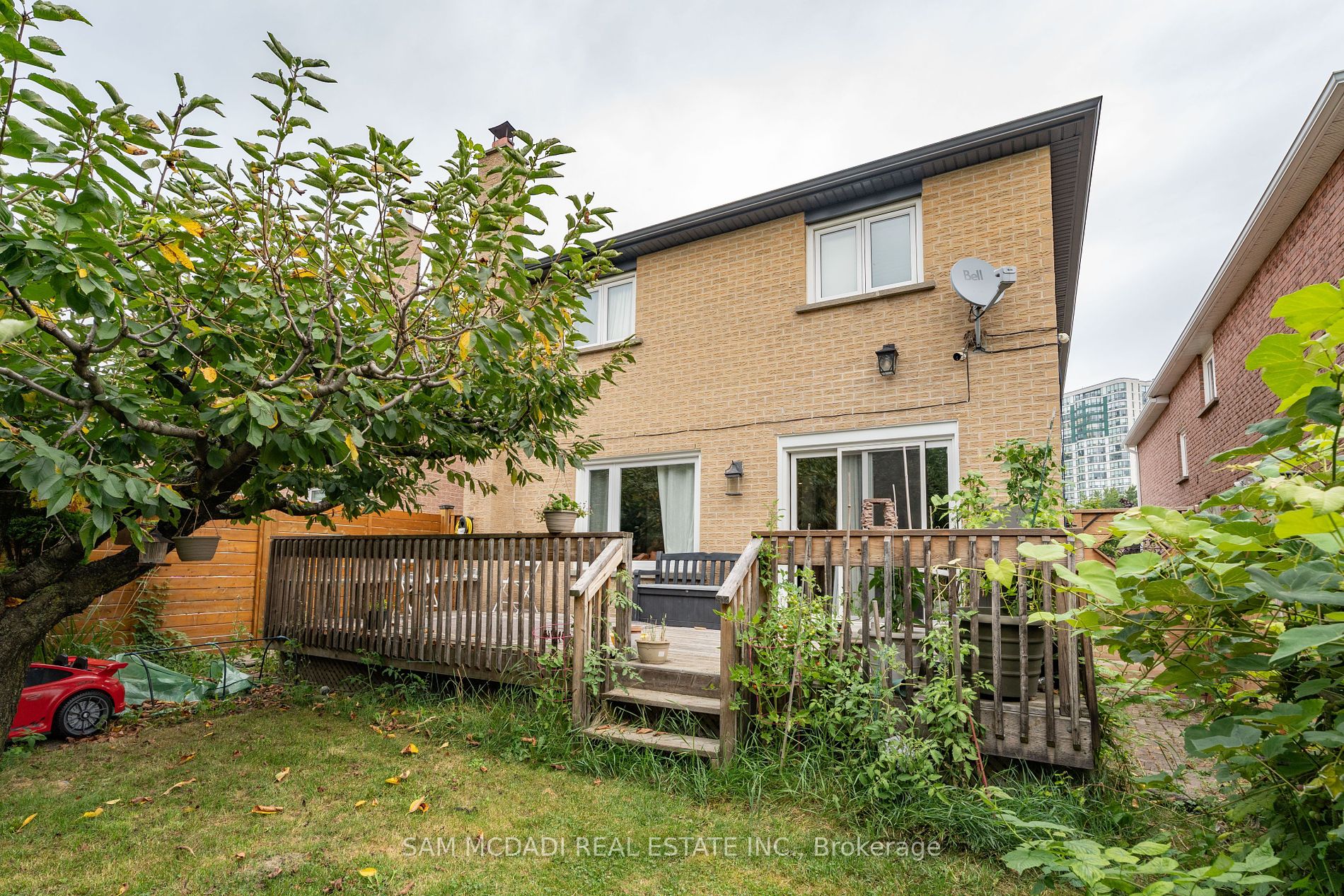 4484 Jenkins Cres