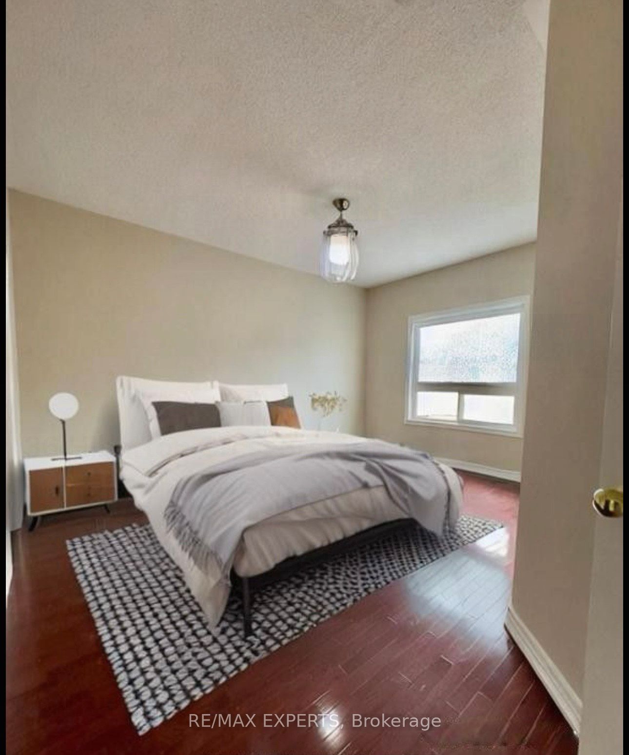 36 Hiberton Cres