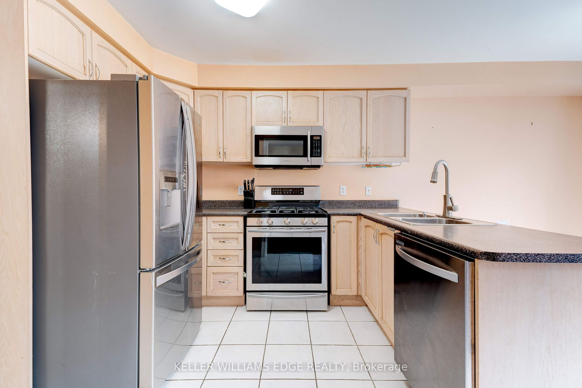 120 Peachwood Cres