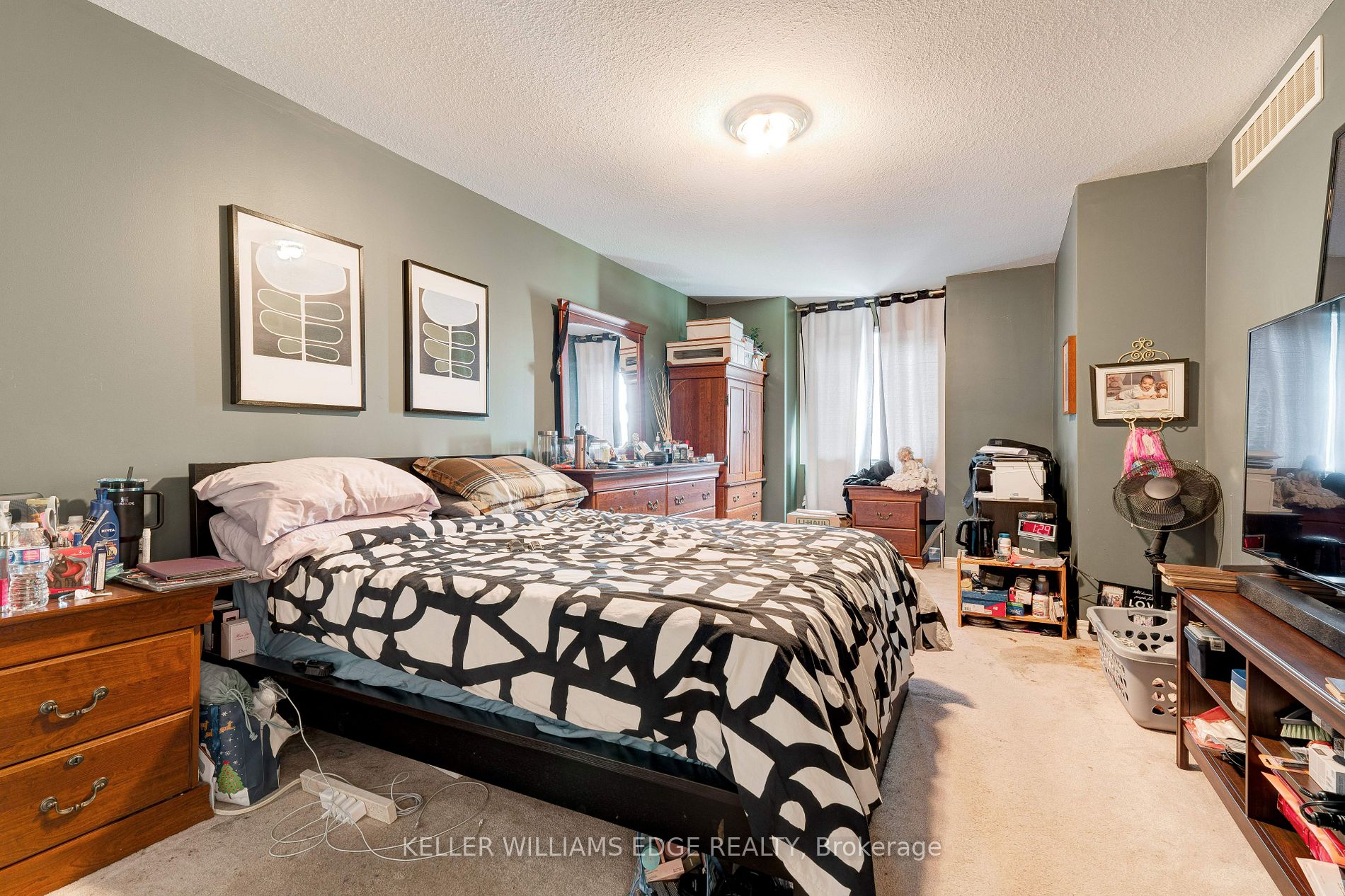 120 Peachwood Cres