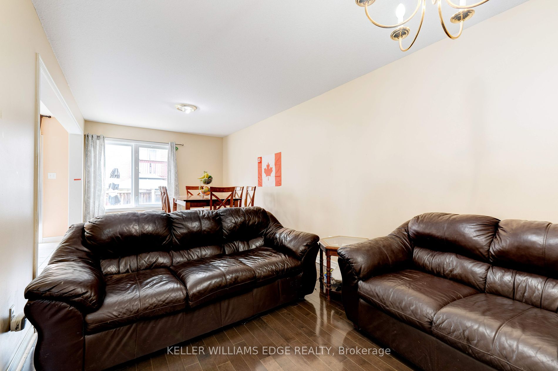 120 Peachwood Cres