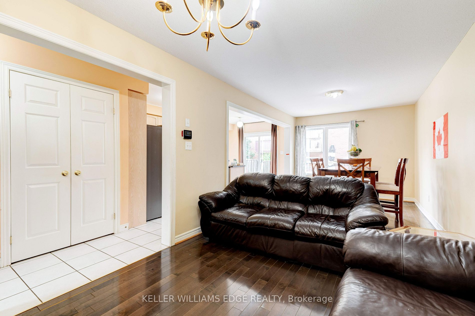 120 Peachwood Cres