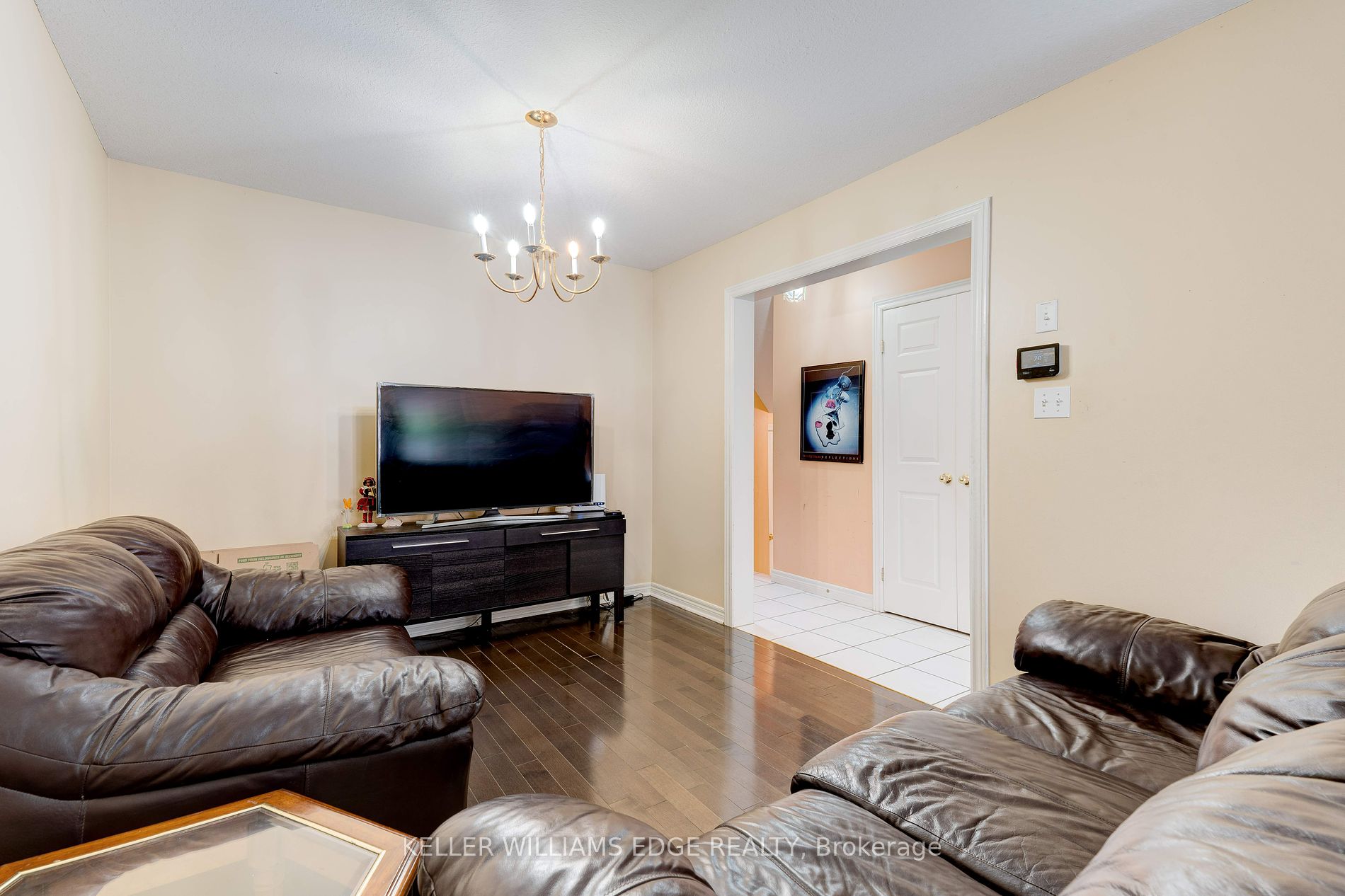 120 Peachwood Cres