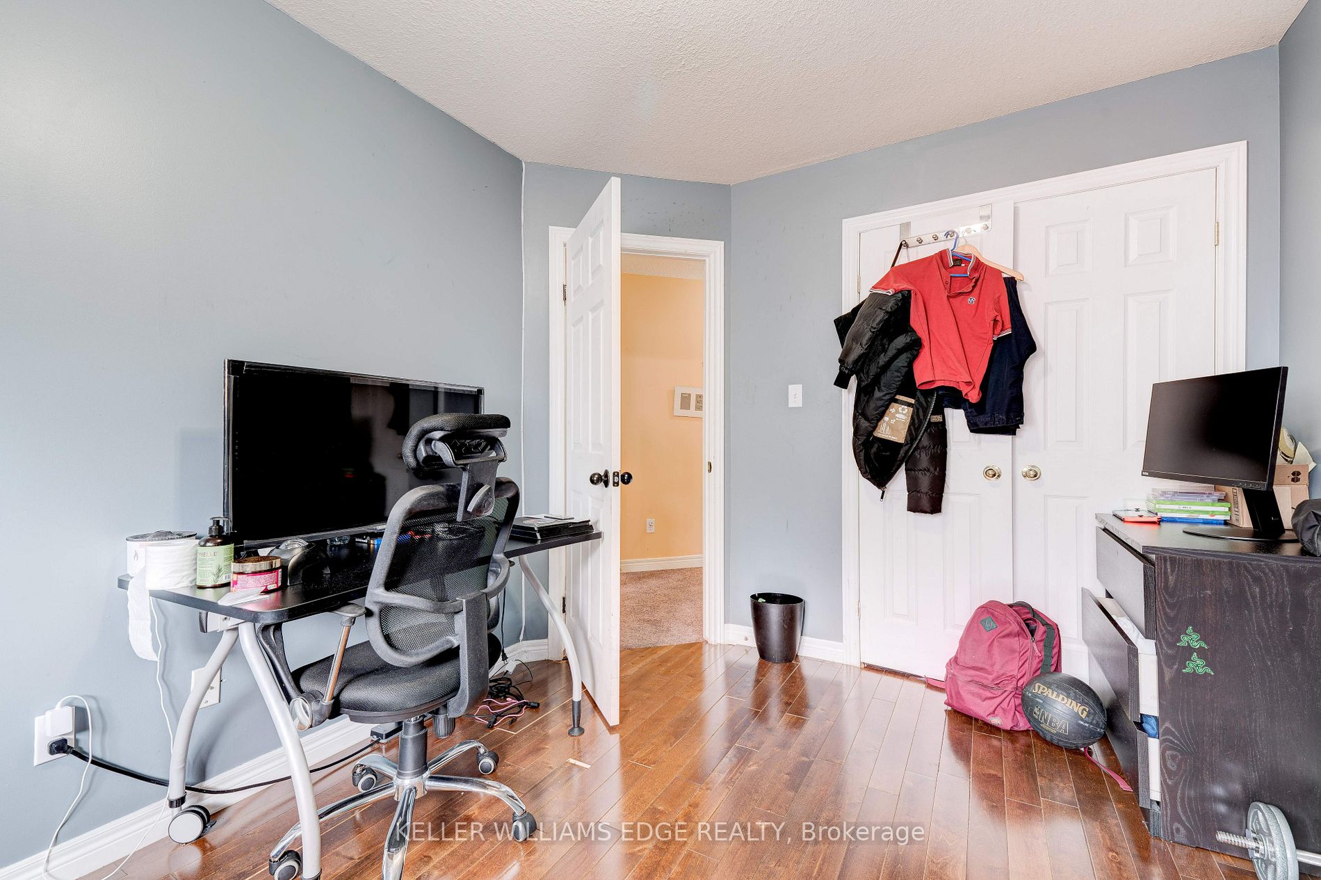 120 Peachwood Cres