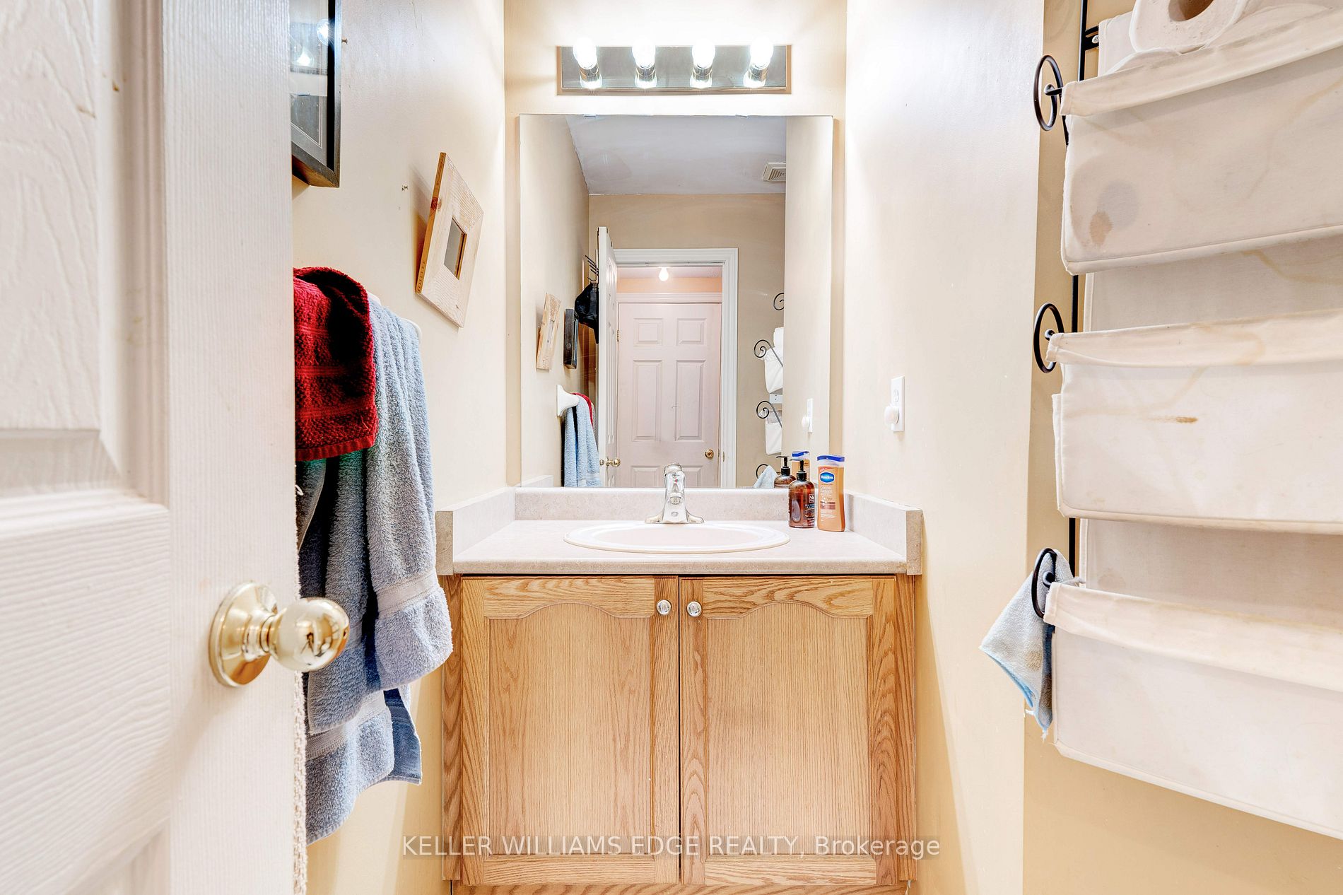 120 Peachwood Cres