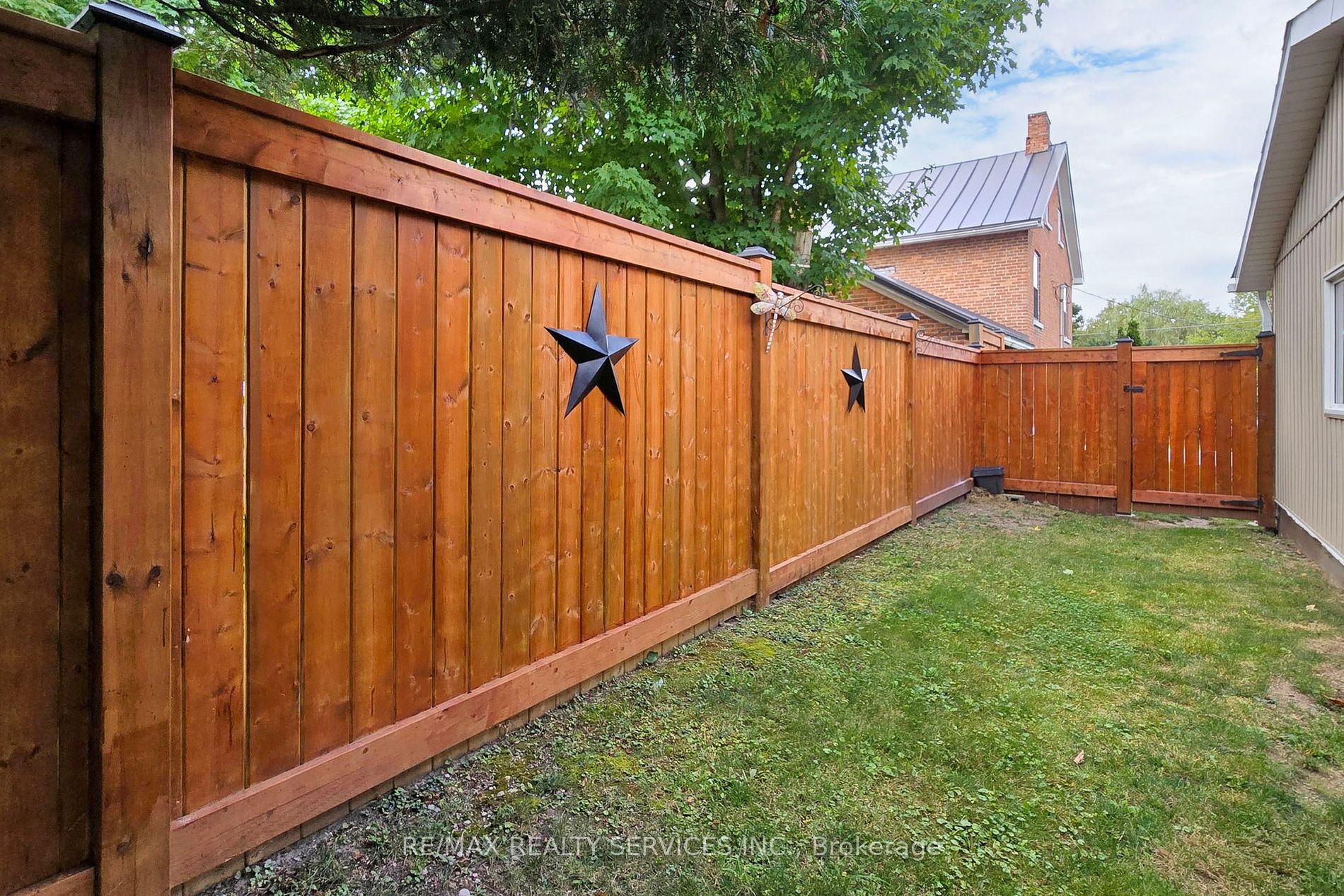 19 Trafalgar Rd